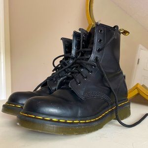 Dr. Martens size 7 women's